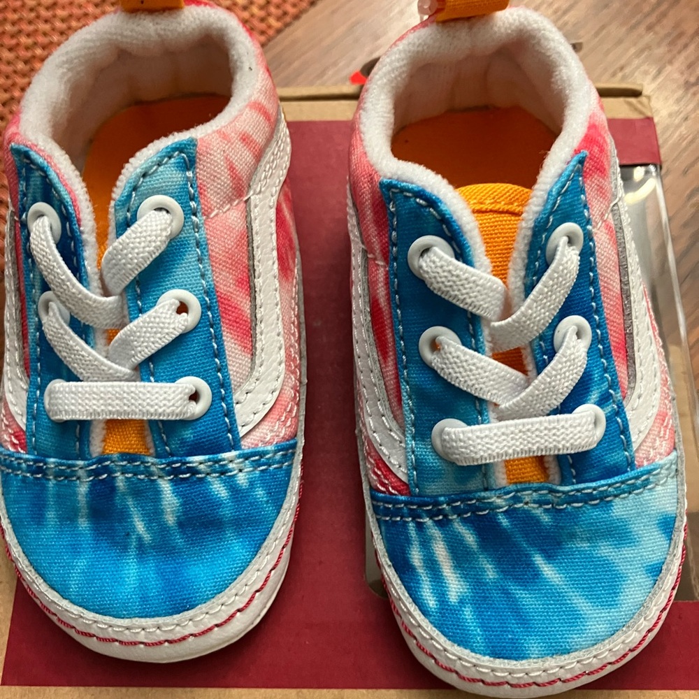 The cutest vans cloth baby shoes brand new